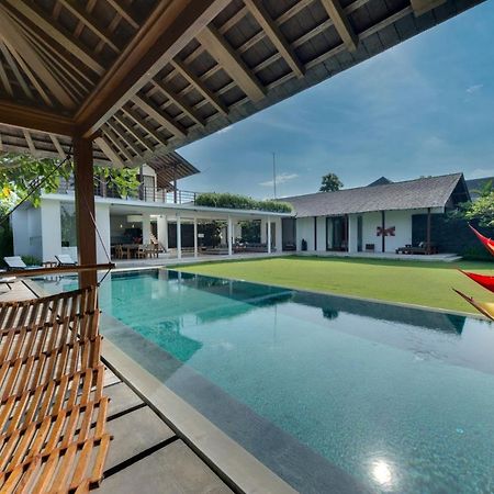 Villa Kavya - 8-Minute Walk From Berawa Beach 坎古 外观 照片