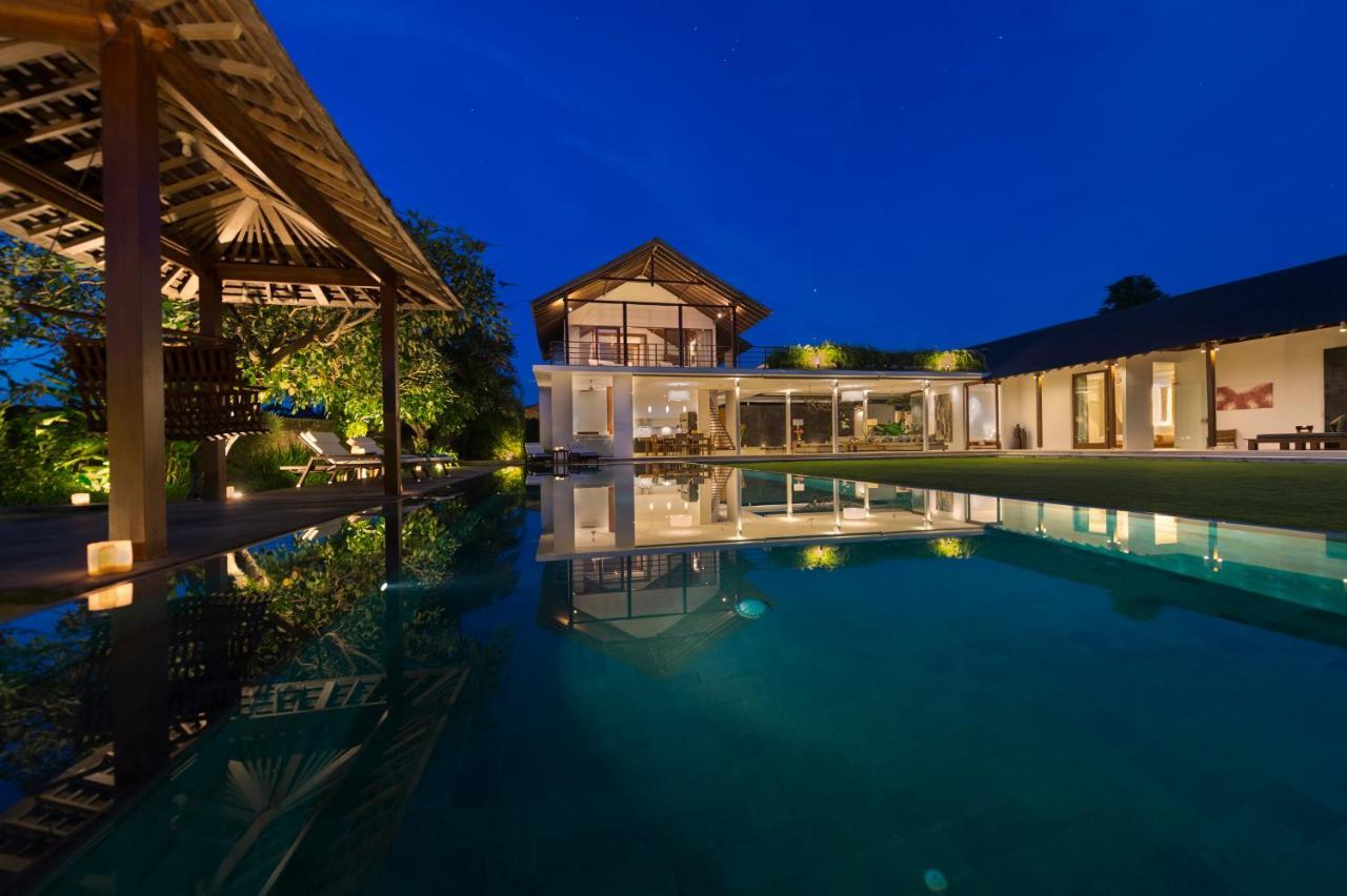Villa Kavya - 8-Minute Walk From Berawa Beach 坎古 外观 照片